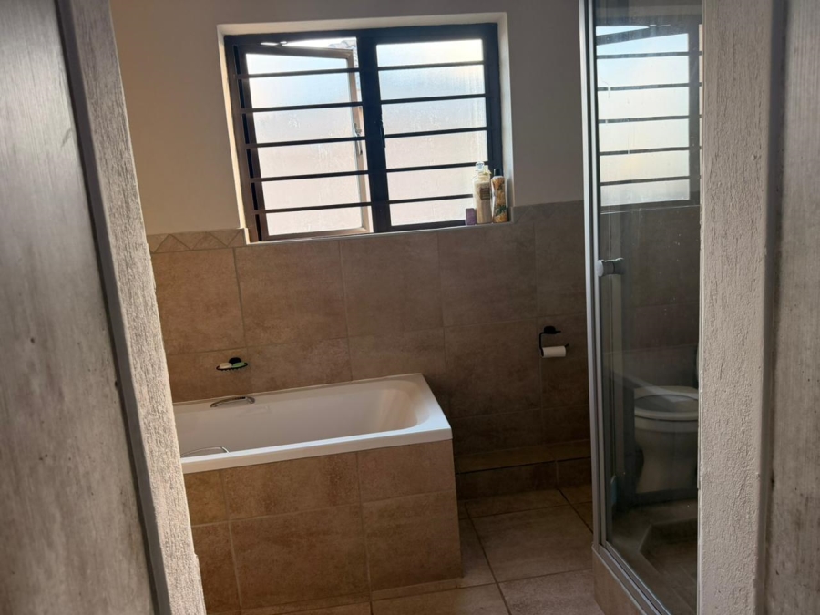3 Bedroom Property for Sale in Waterval East North West